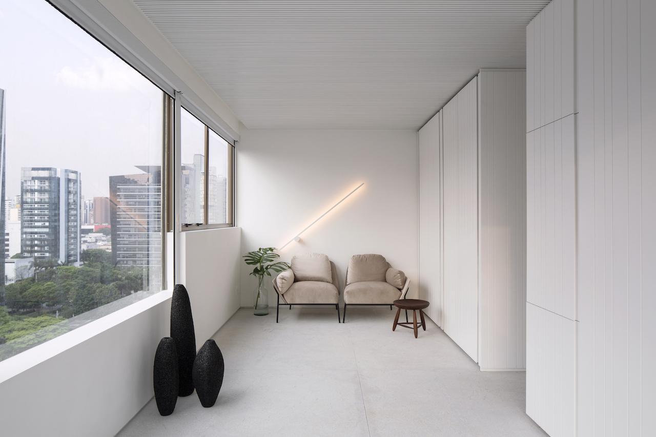  This 355-sq.ft. Minimalist Apartment is Small In Size But Big In Functionality