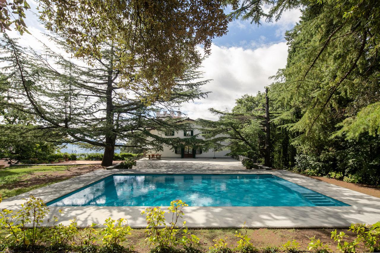 Overseas Property: Florence Villa in Italy