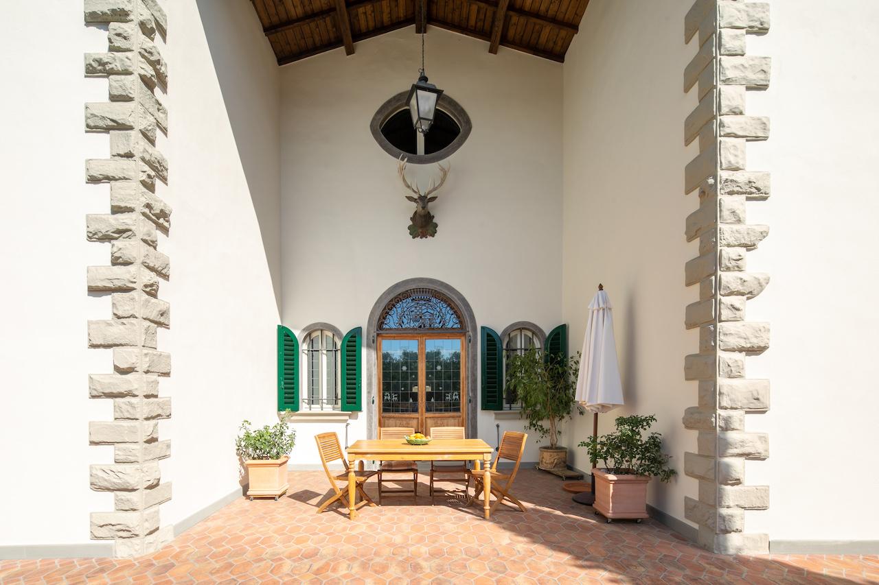 Overseas Property: Florence Villa in Italy