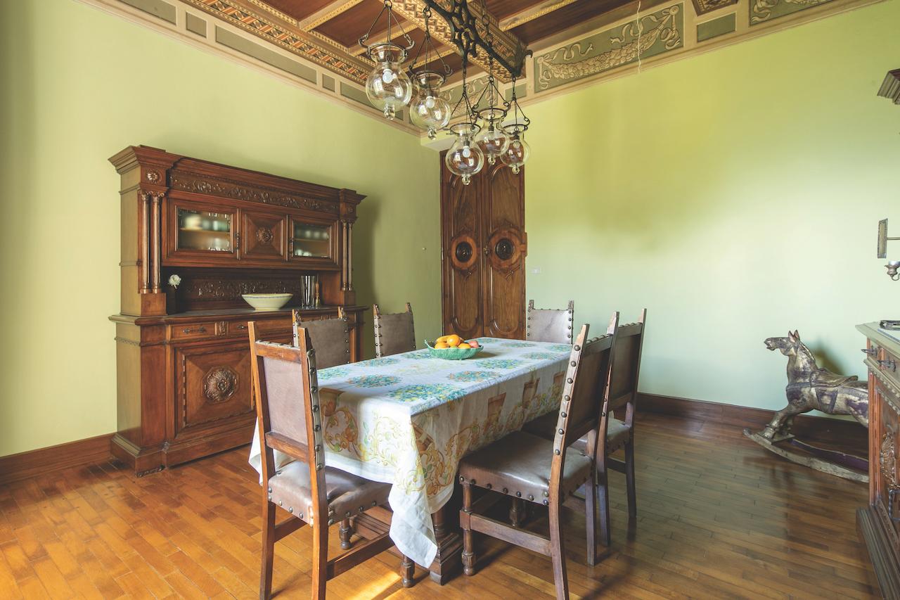 Overseas Property: Florence Villa in Italy