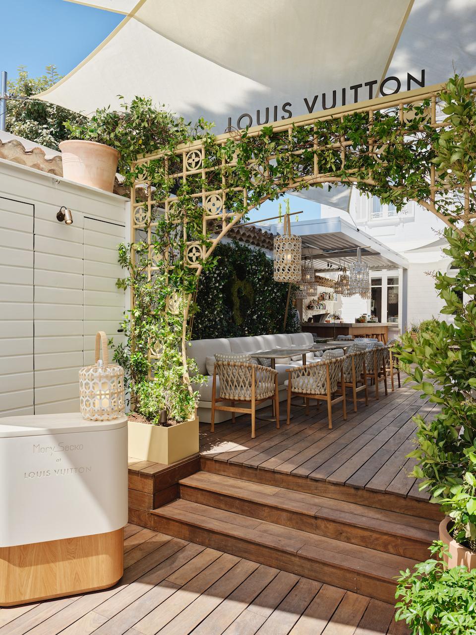 Louis Vuitton進軍餐飲業，首間餐廳登陸法國度假勝地聖特羅佩