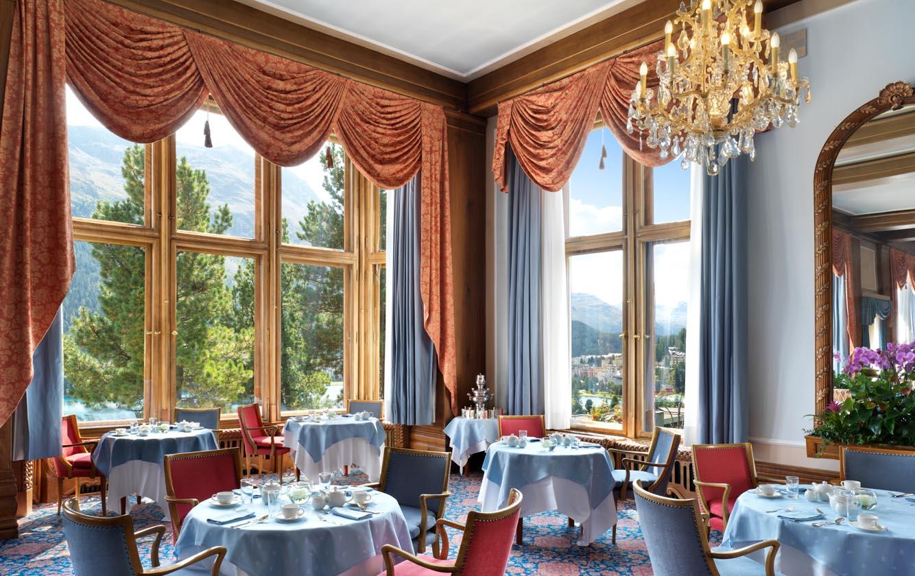 住進瑞士聖莫里茨Badrutt’s Palace Hotel，以阿爾卑斯山的絕色美景為餐宴調味