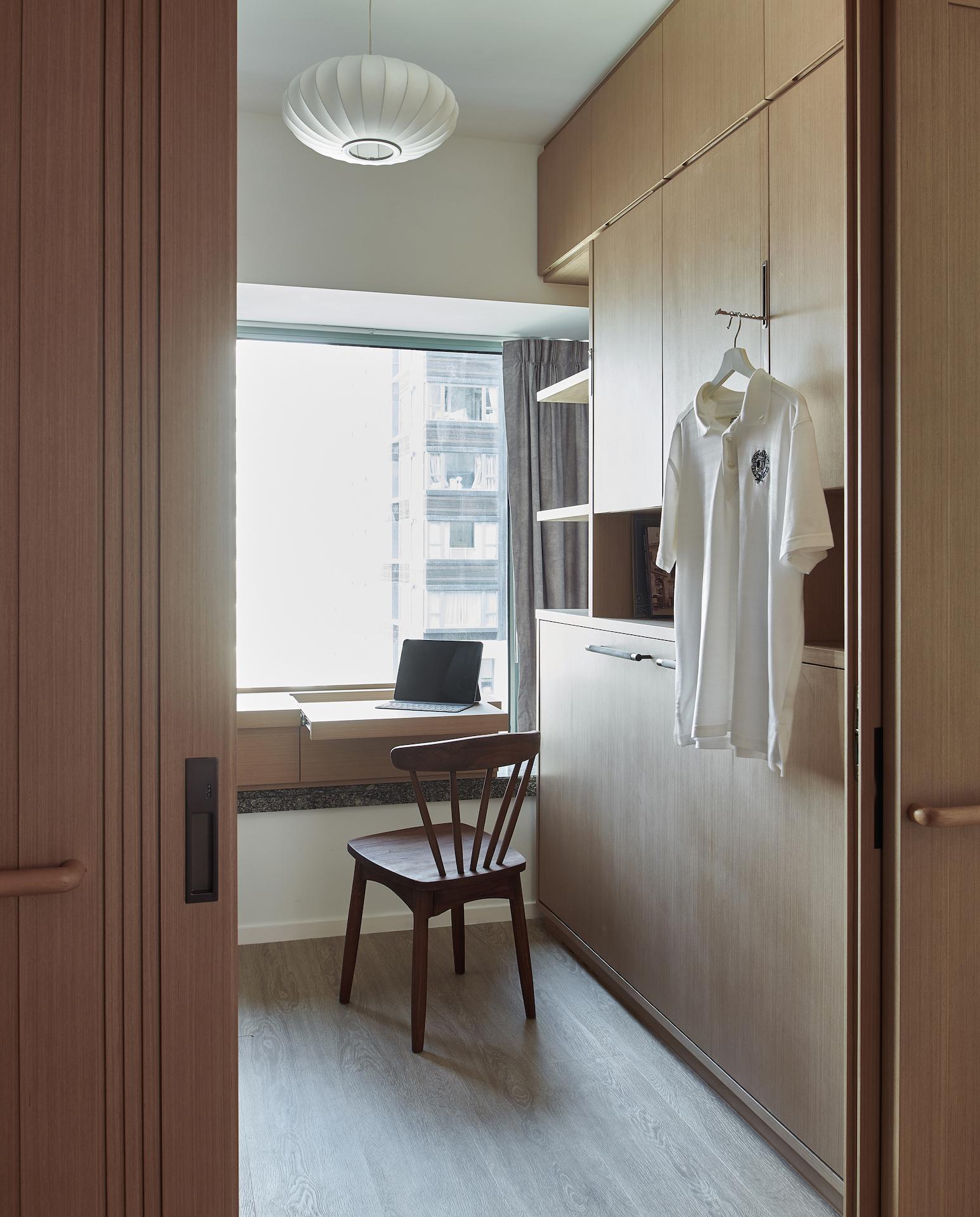 Ageing In Grace: A Mellow 800-sq.ft. Hong Kong Apartment for an Elderly Couple 