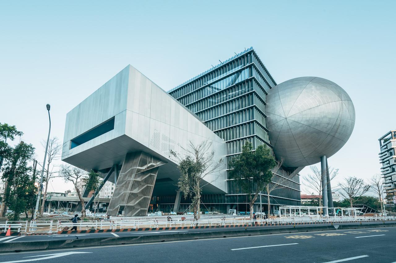 台灣荷蘭兩大設計公司聯手設計，打造突破空間想像的球狀表演藝術中心