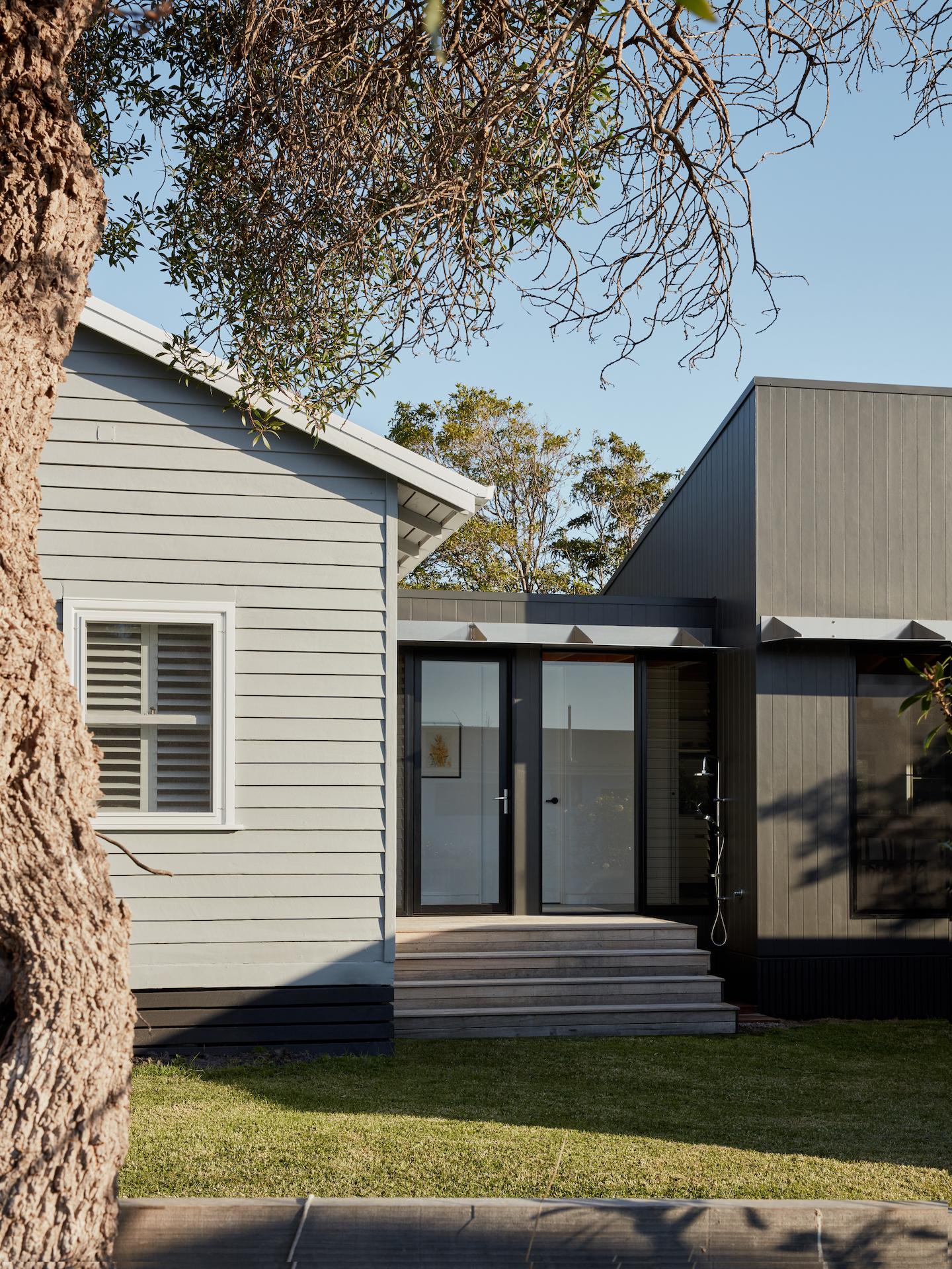 This Airy Holiday Home in Australia Will Sweep You Off Your Feet 