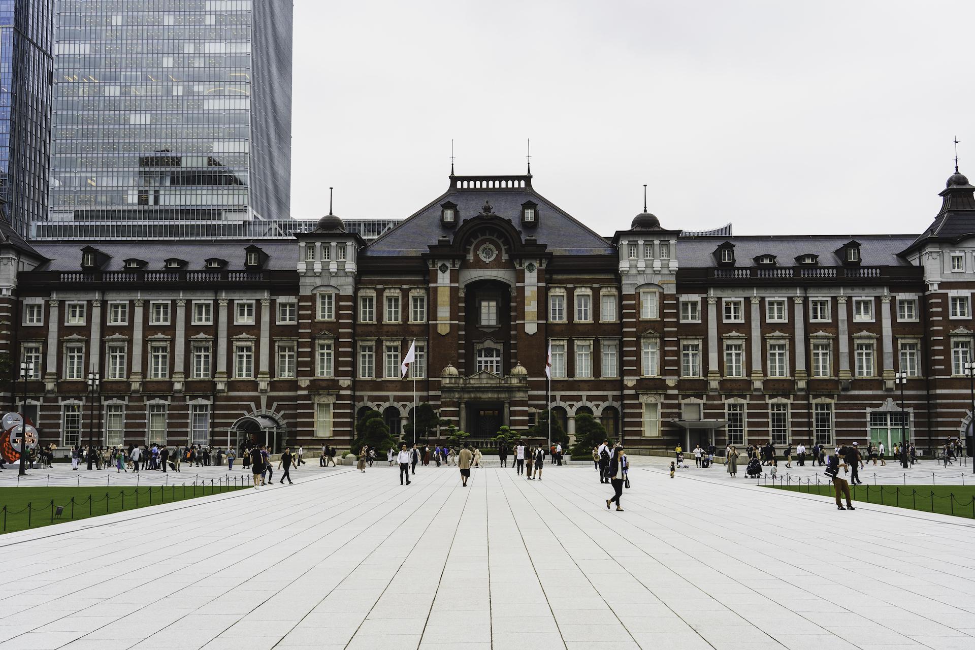 This Grand Tokyo Station Has Its Very Own Swanky Hotel 