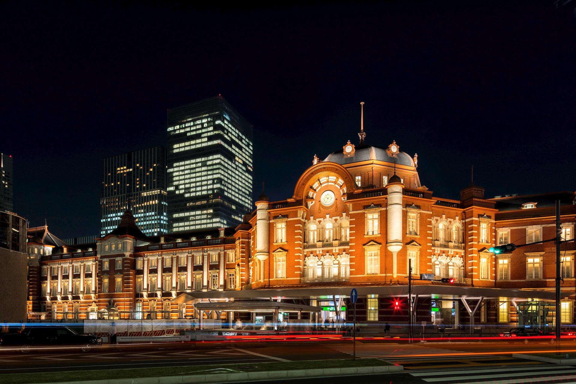 This Grand Tokyo Station Has Its Very Own Swanky Hotel 