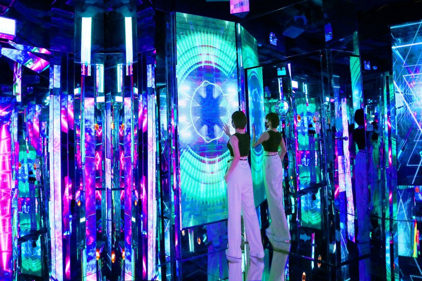 沉浸式視覺「捉光」體驗：GO Museum《Cyber X 2.0》互動藝術展覽