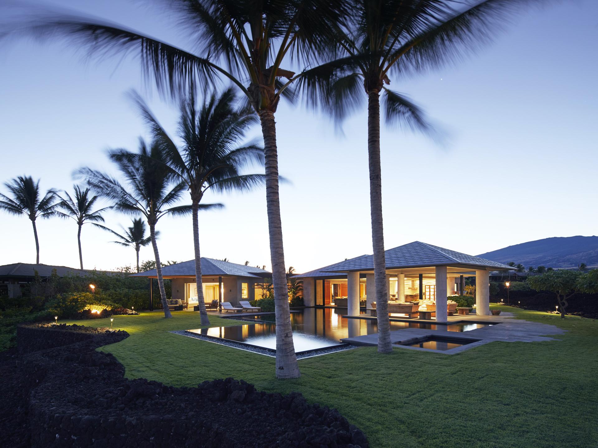 Summertime and the Livin’ is Easy in this Minimal Hawaiian Residence