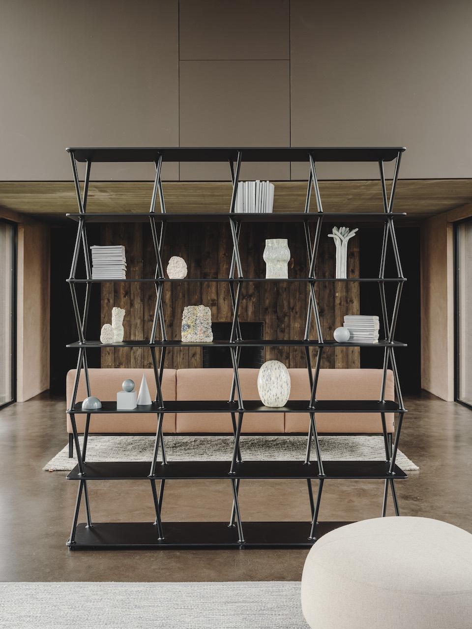 Lapalma最新書架及椅子單品，糅合環保概念與意式美學