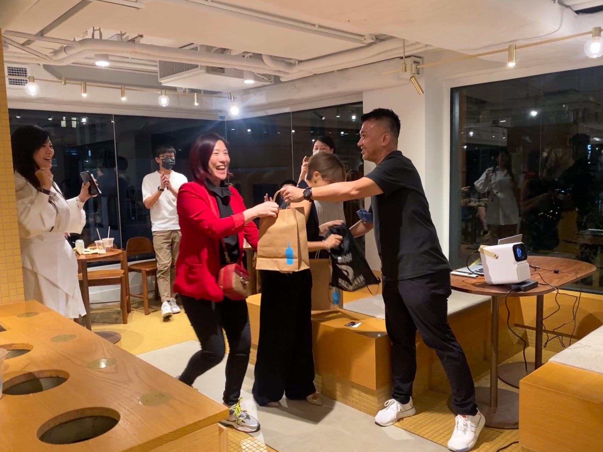 Greyscale and SA Project fundraise for Hong Kong's homeless at Blue Bottle Coffee, Wan Chai