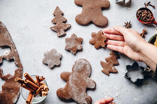 10 Scents To Make Your Home Smell Like Christmas 