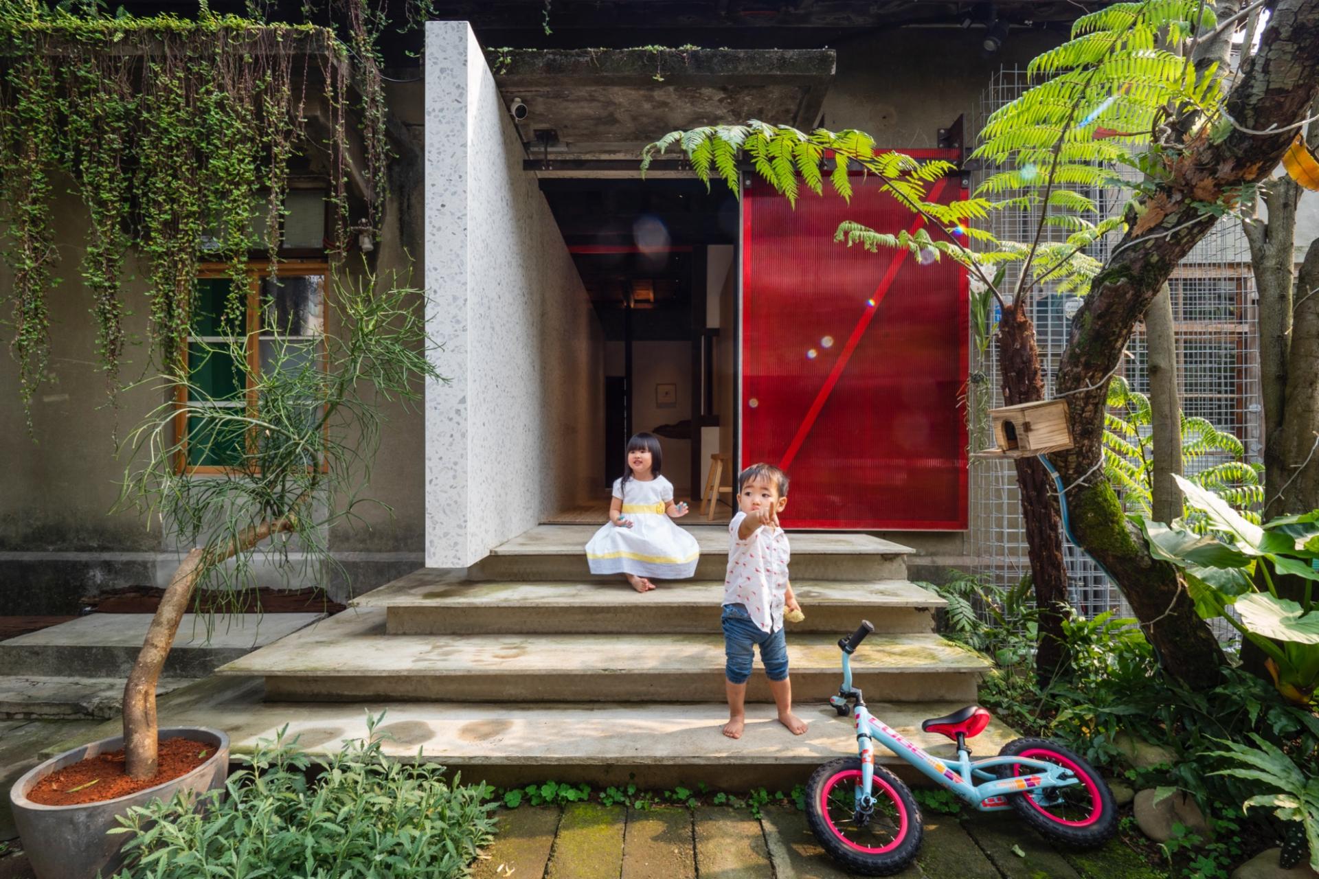 JCA Living Lab unpacks the harmonious life values of an aged Japanese-style dormitory