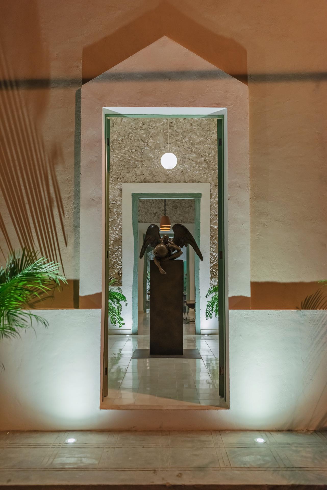 This Mexican colonial house is a contemporary oasis in the city centre 