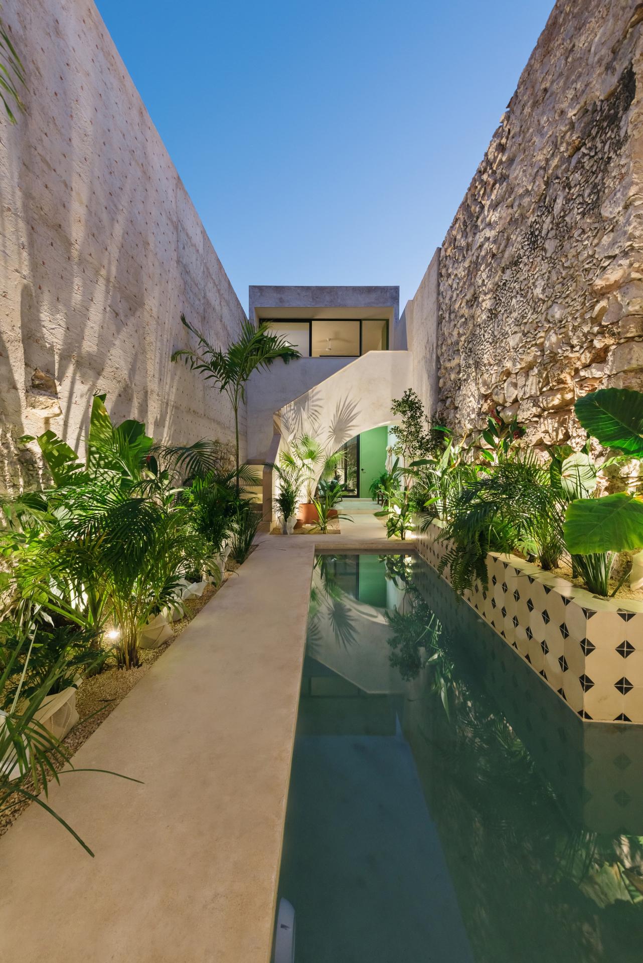 This Mexican colonial house is a contemporary oasis in the city centre 