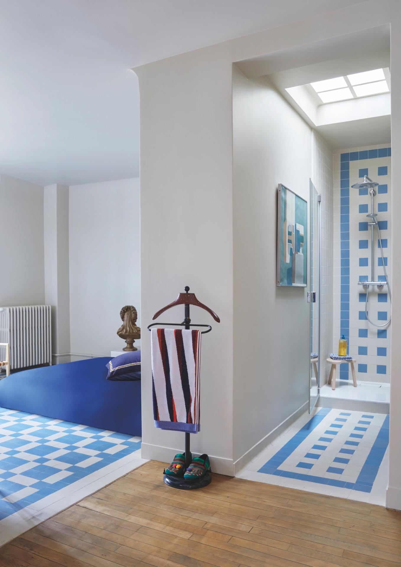 室內設計師Robert Normand的巴黎新居，猶如野獸派畫作般大膽熾熱 