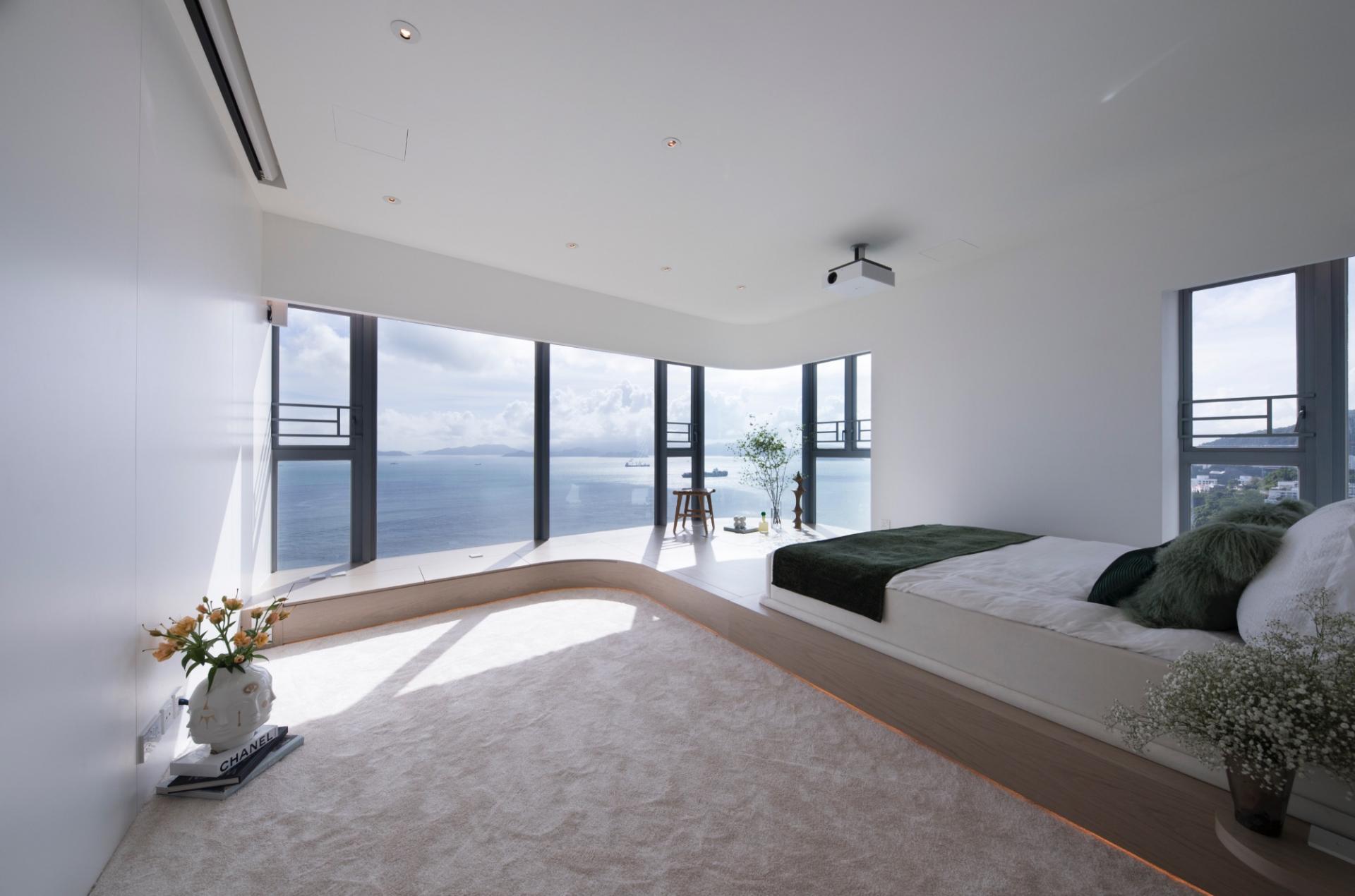  This 2,000 sq. ft. sea view flat links three generations of a family with curves