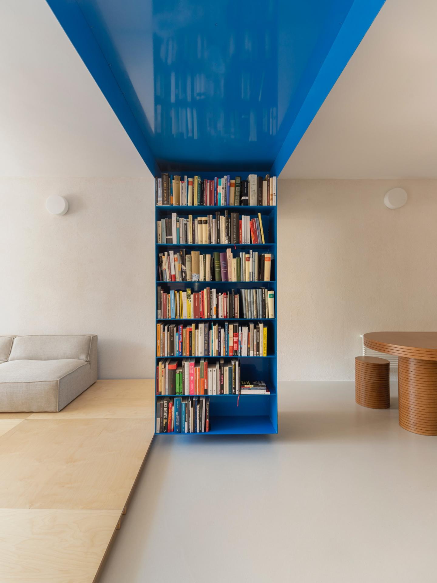 A Spanish architecture firm in Madrid transforms its former office into a home