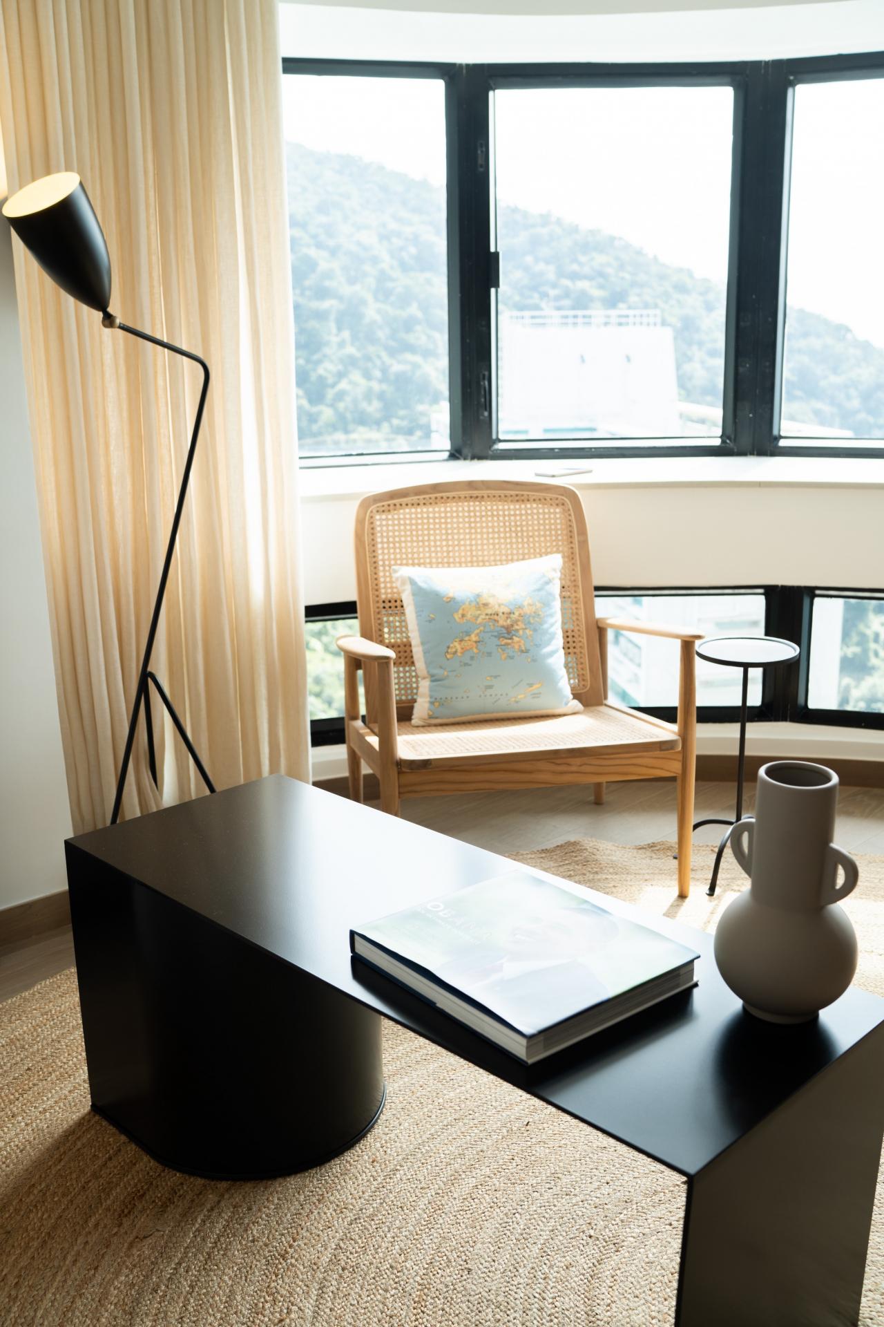  Win Key Workshop creates a 848 sq. ft. Scandi-style, light-drenched apartment for two in Repulse Bay