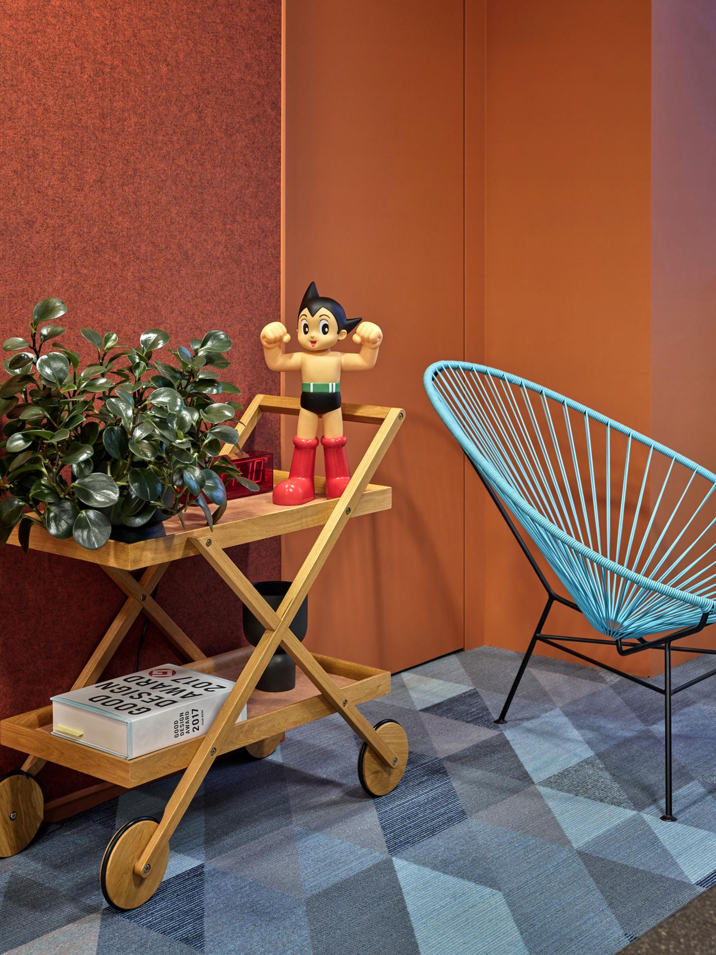 香港頂尖室內設計公司的舒適工作空間，融入綠化元素與創意玩味