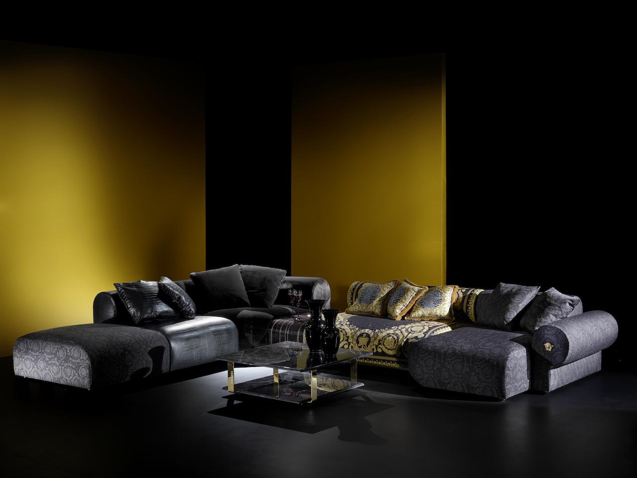 Versace Home 於米蘭設計週推出新品，品牌經典元素再現