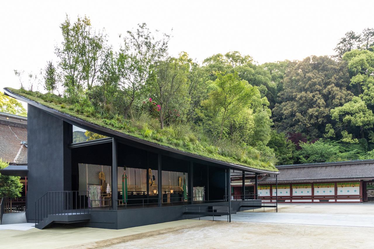 建築與森林共生​ ​：日本「太宰府天滿宮」之臨時本殿