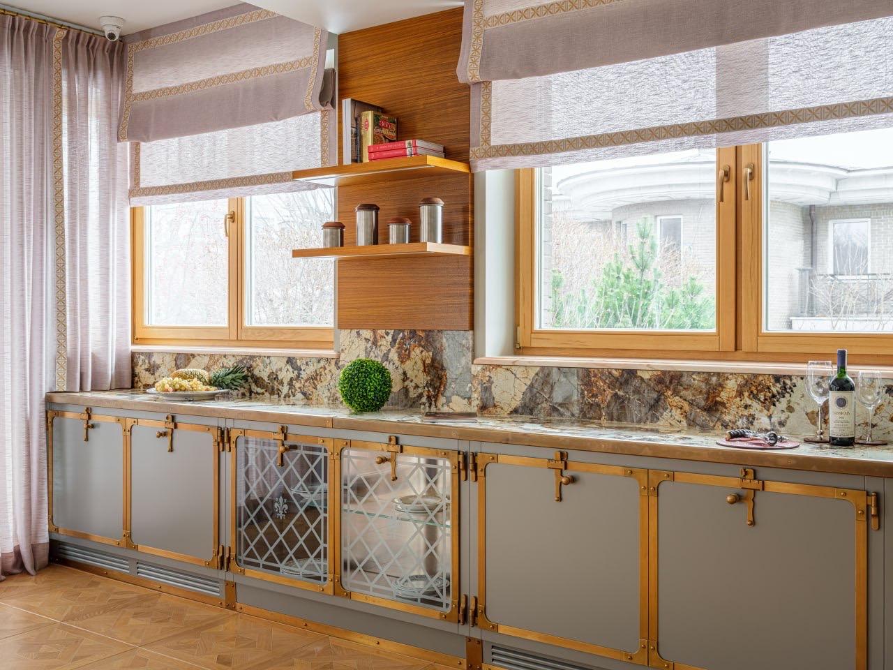 莫斯科別墅裡的Officine Gullo廚房，外型古典，功能卓越 