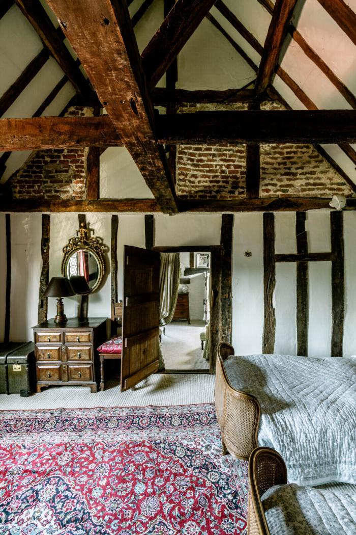Historic Real Estate: King Henry VIII’s Gift to Anne of Cleeves Hits The Market for $2.5 Million – Peek Inside a 15th Century Tudor Home