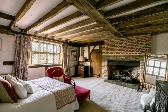 Historic Real Estate: King Henry VIII’s Gift to Anne of Cleeves Hits The Market for $2.5 Million – Peek Inside a 15th Century Tudor Home