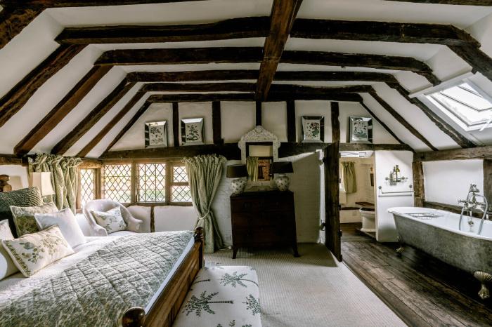 Historic Real Estate: King Henry VIII’s Gift to Anne of Cleeves Hits The Market for $2.5 Million – Peek Inside a 15th Century Tudor Home