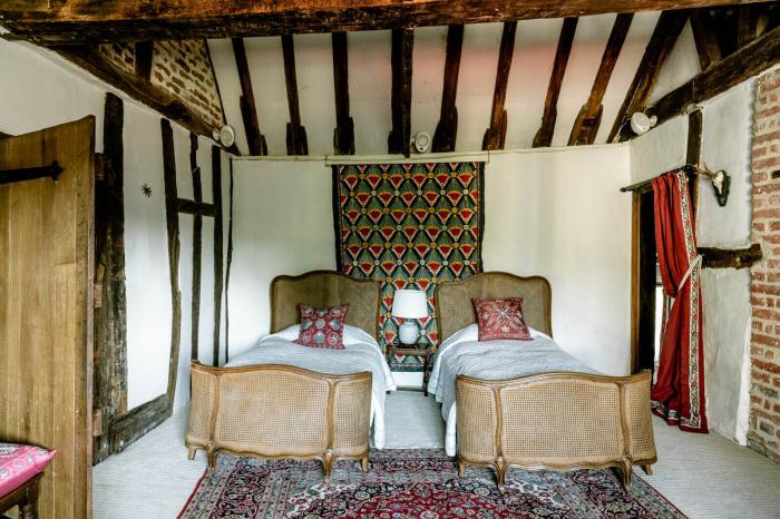 Historic Real Estate: King Henry VIII’s Gift to Anne of Cleeves Hits The Market for $2.5 Million – Peek Inside a 15th Century Tudor Home