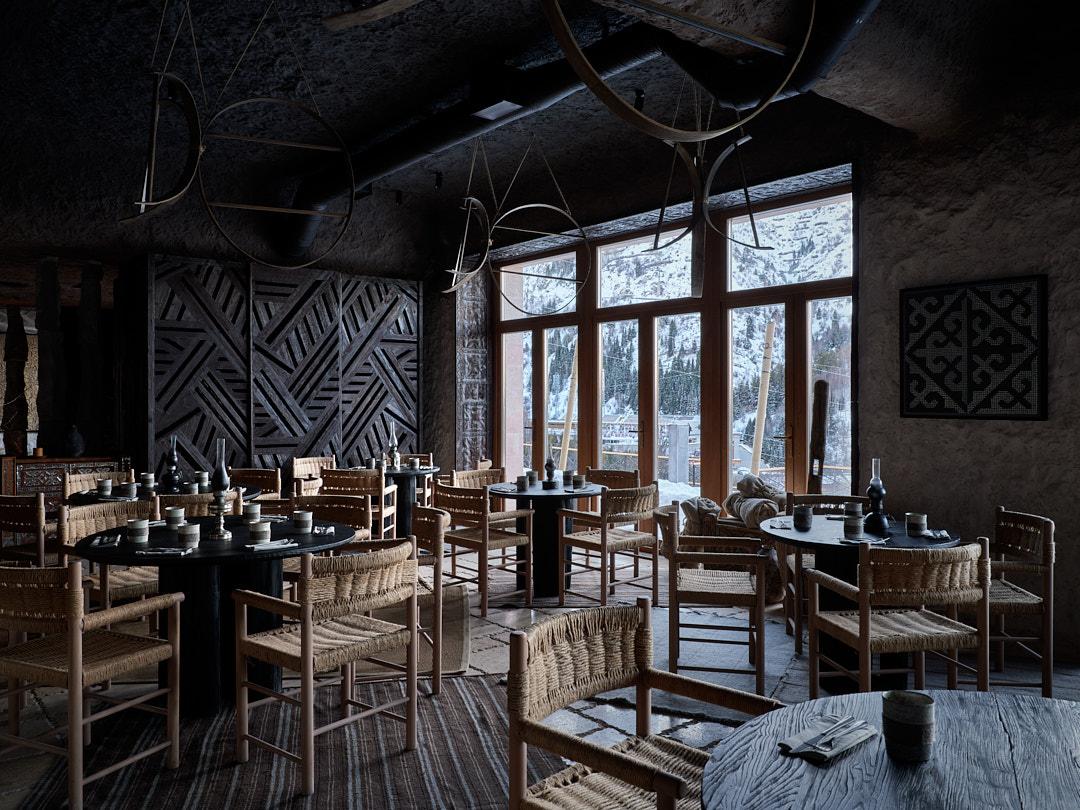餐廳在哈薩克山上，讓人走進中亞文化之旅