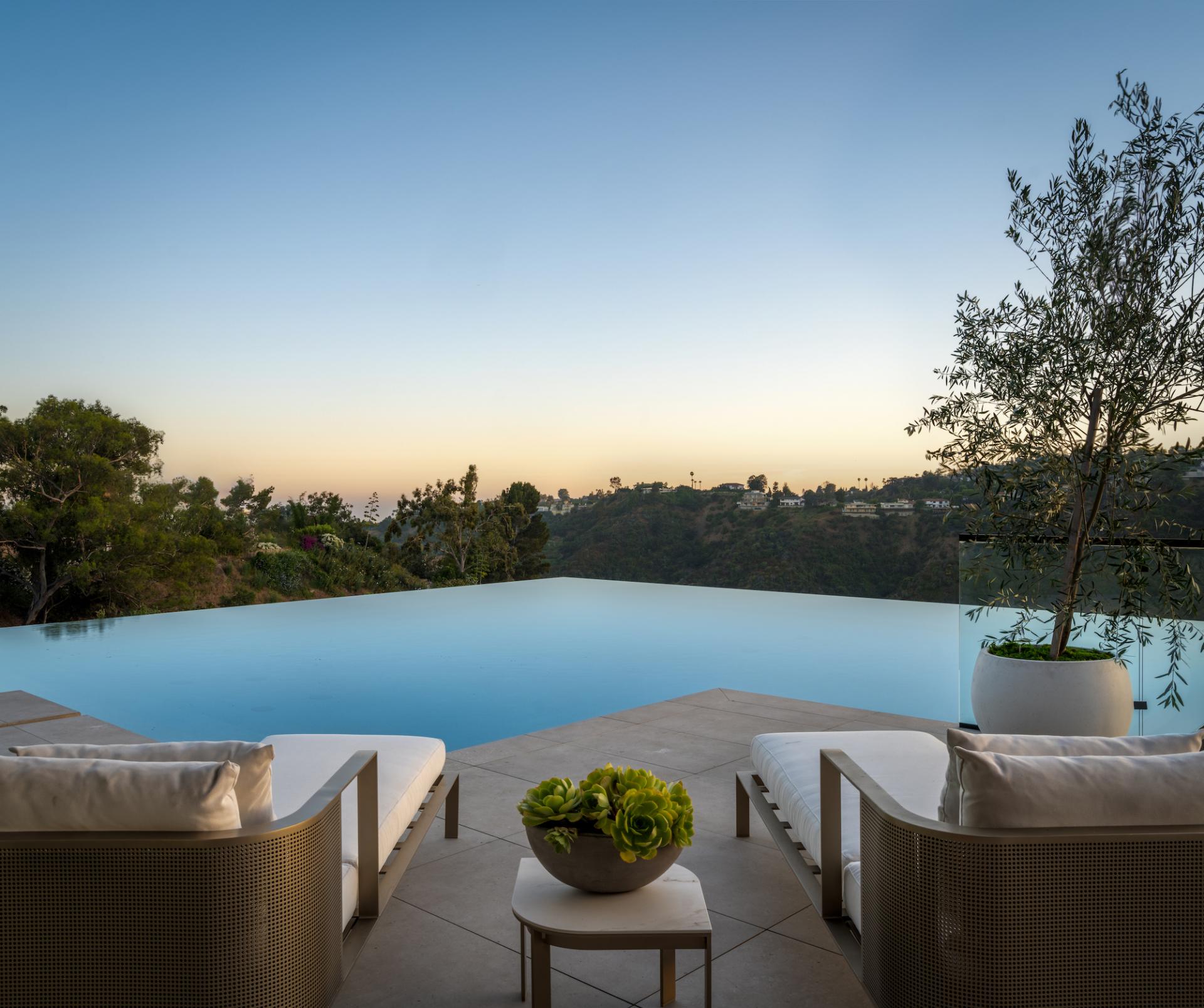 Lifestyles of the Rich and Famous in Beverly Hills