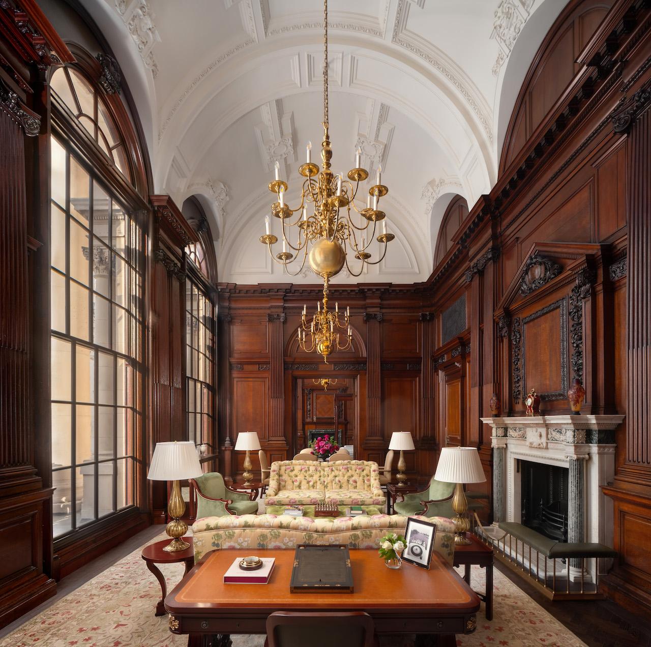 英國前首相邱吉爾的辦公室，改造成倫敦OWO萊佛士酒店