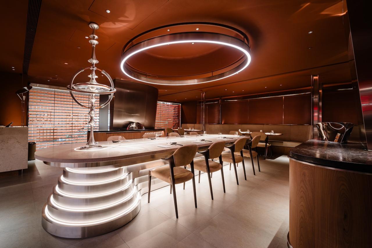 台北晶華酒店的Circum-餐廳，以船艦為空間設計靈感