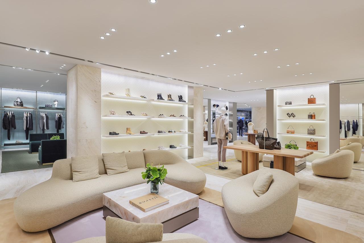 FENDI在南京的全新旗艦店，融入FENDI Casa家具