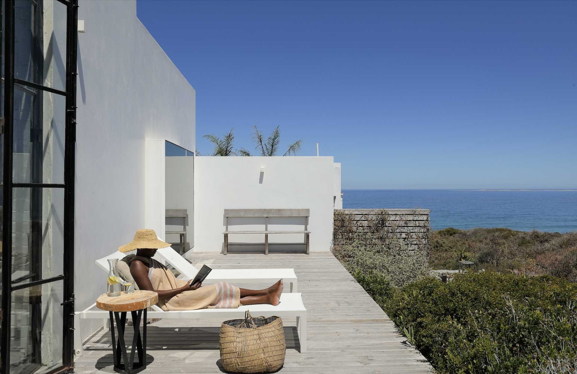 Beachfront Guesthouse that Promises the Best of Outdoor Living