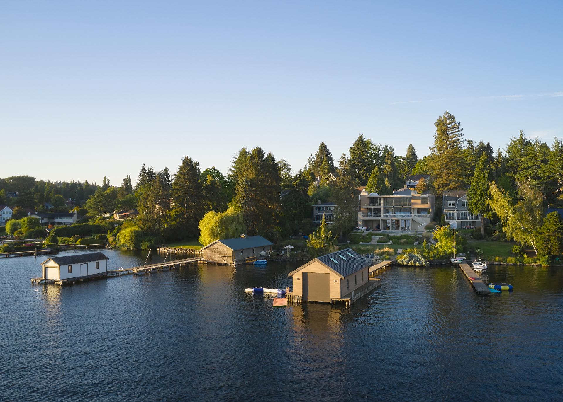 A Stunning 12,000 sq. ft. All-Glass, Two-Story Lake House in Seattle