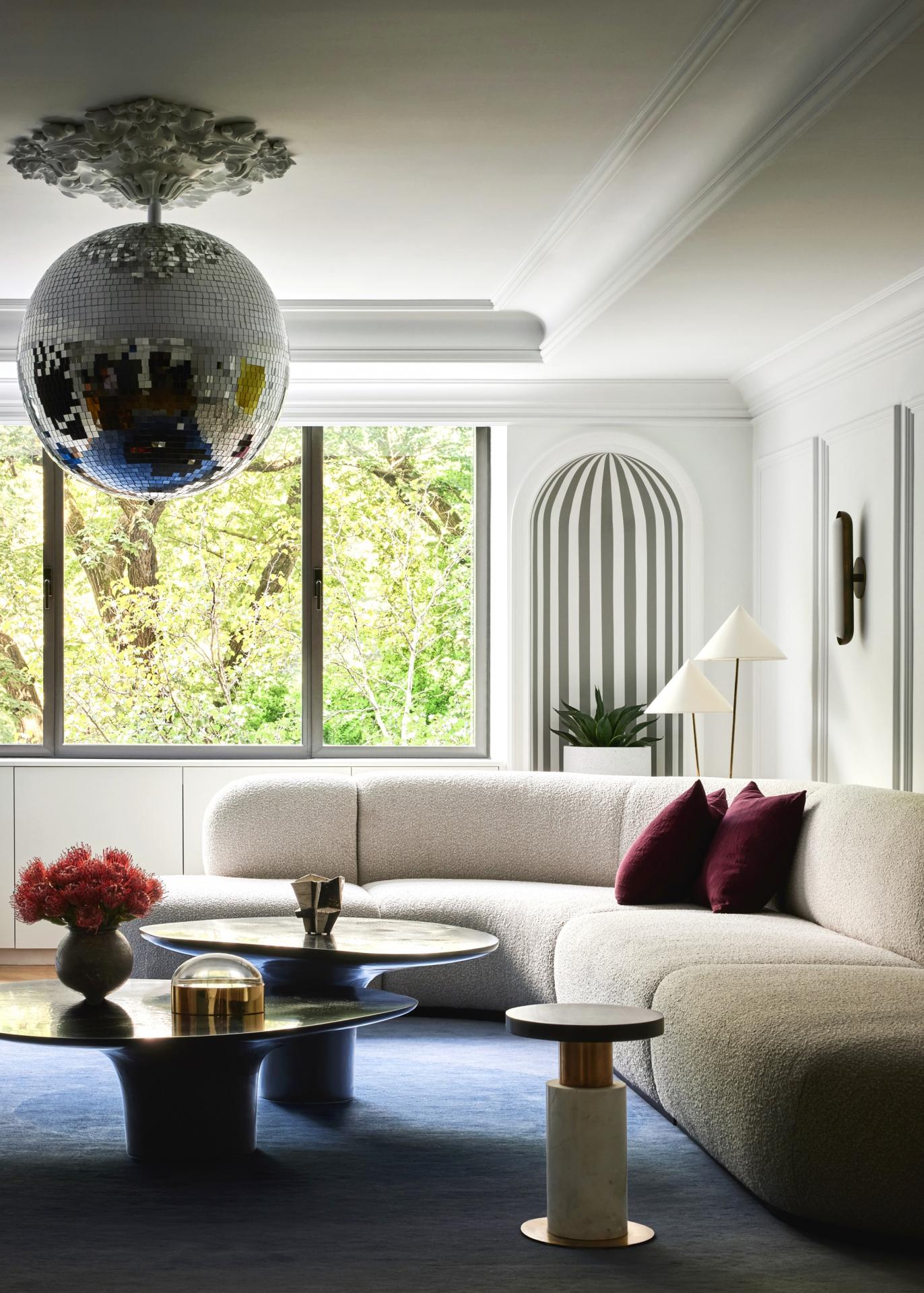 This New York Abode Channels ‘70s Glam and Broadway Flair