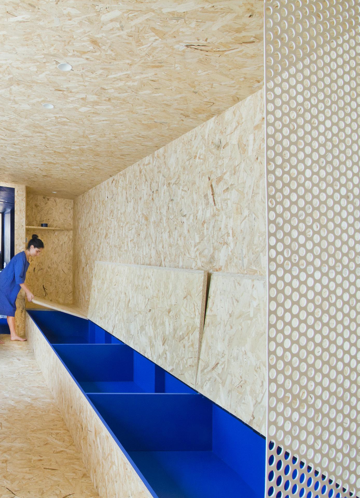 Indigo Blue and OSB Wood Come Together for a Delightful Pied-à-terre in Bergamo