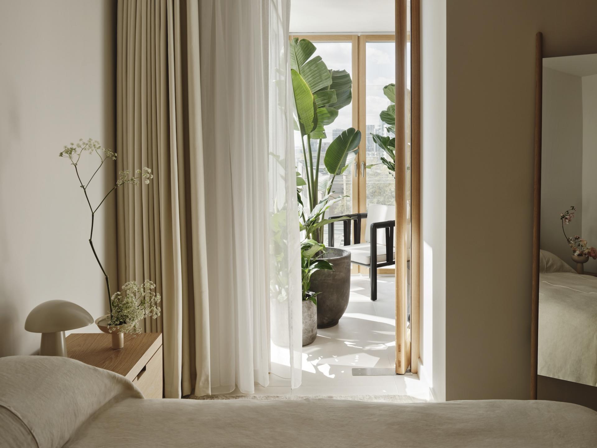 London's Shard Place Opens for Rental from £700 Per Week