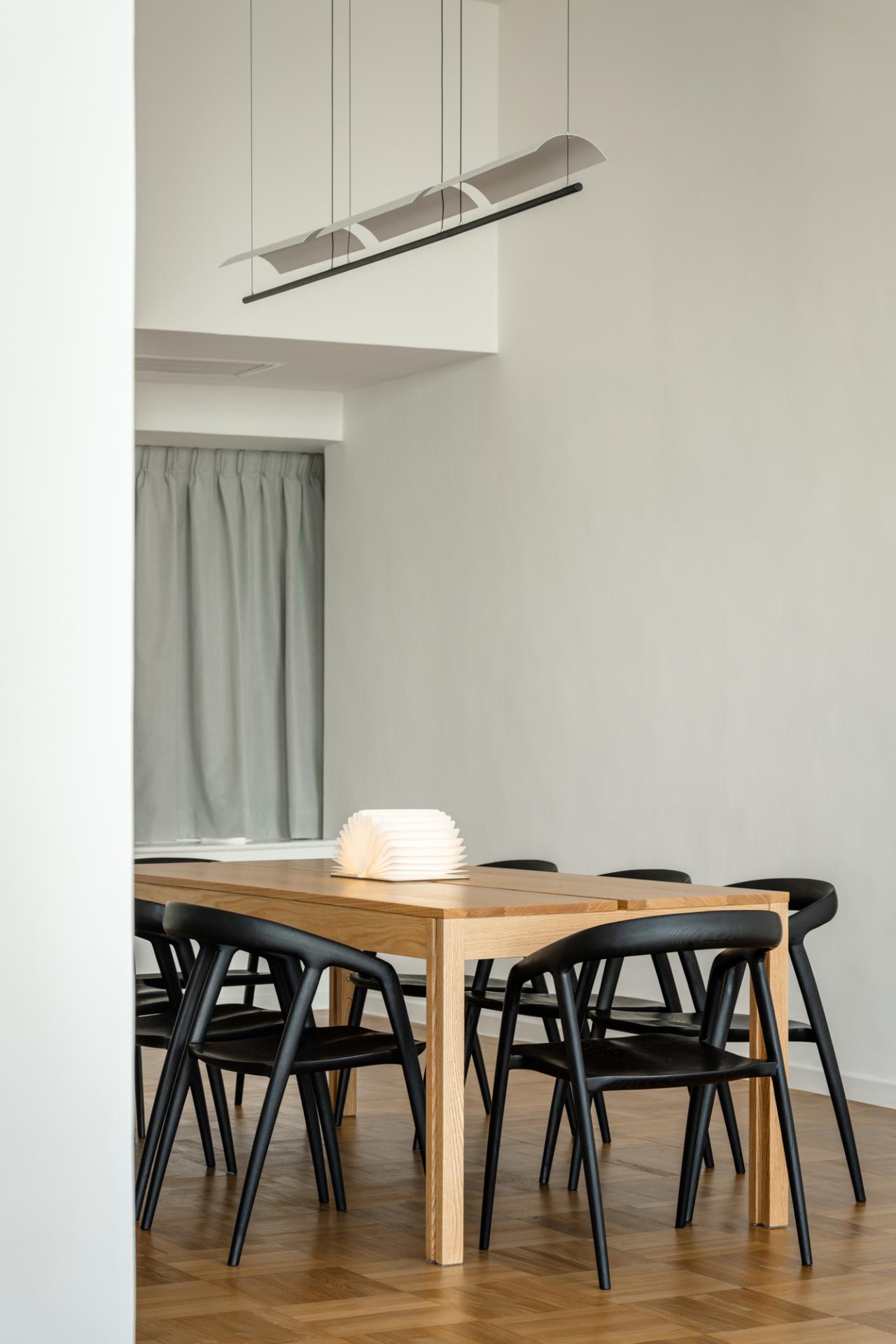 How Styling Turns a Rented Hong Kong Apartment into Modern Spanish Retreat