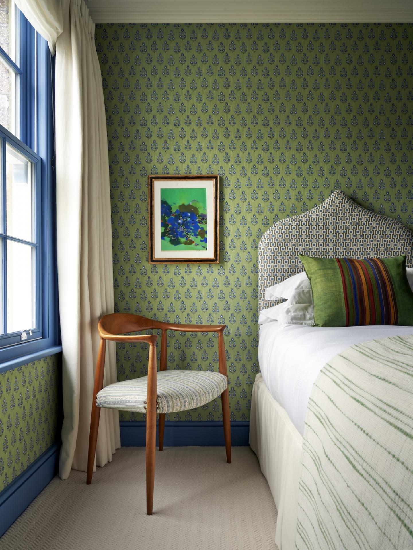 Bold Colours Bring Victorian Heritage to Life in This Notting Hill Townhouse