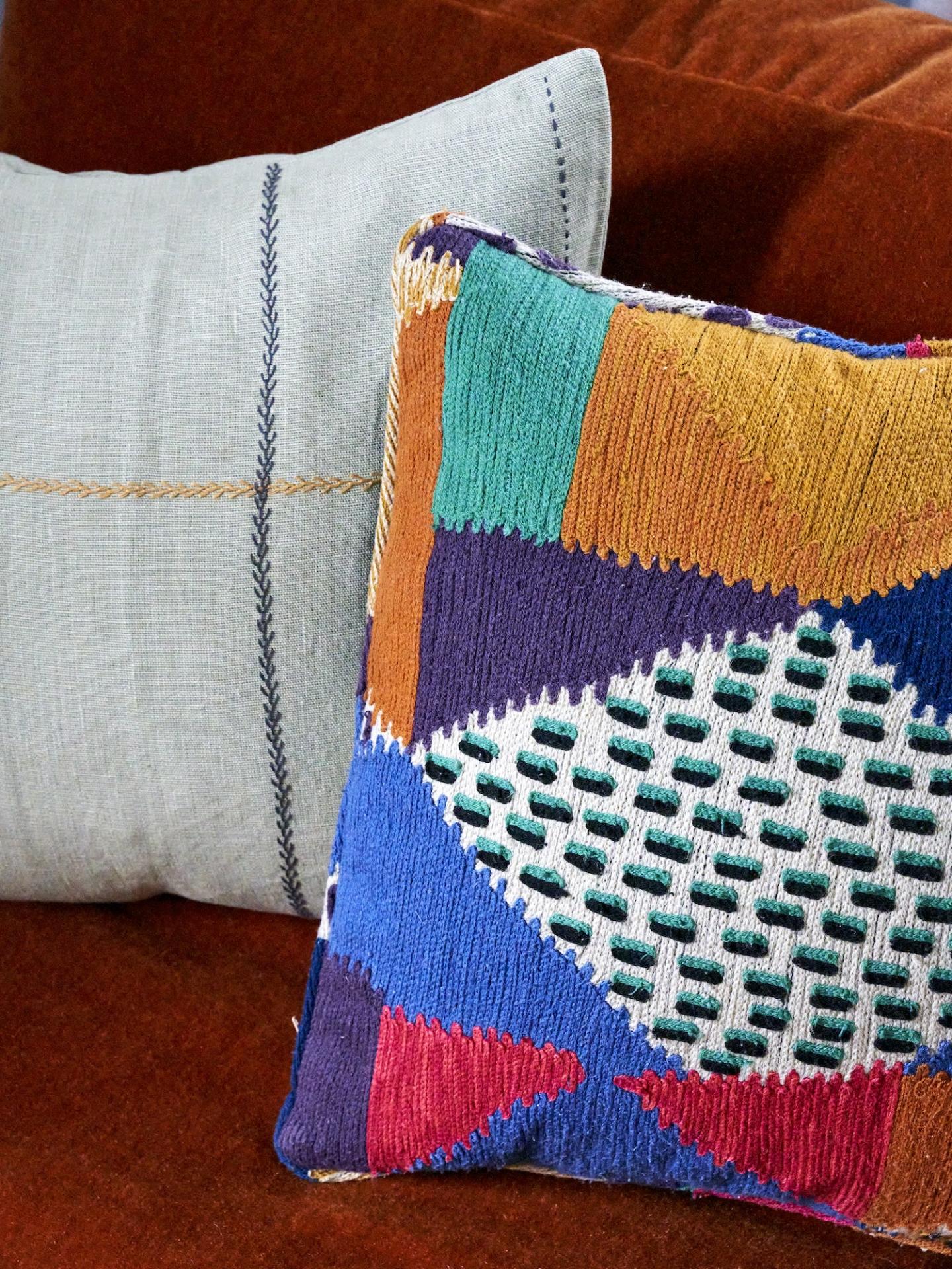 Bold Colours Bring Victorian Heritage to Life in This Notting Hill Townhouse