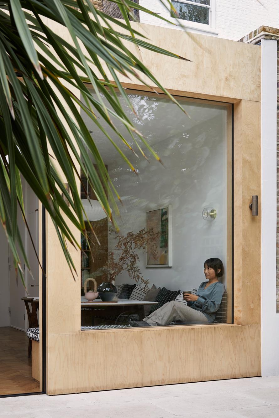 Biophilic Reigns Supreme at this Plant-Filled London Home