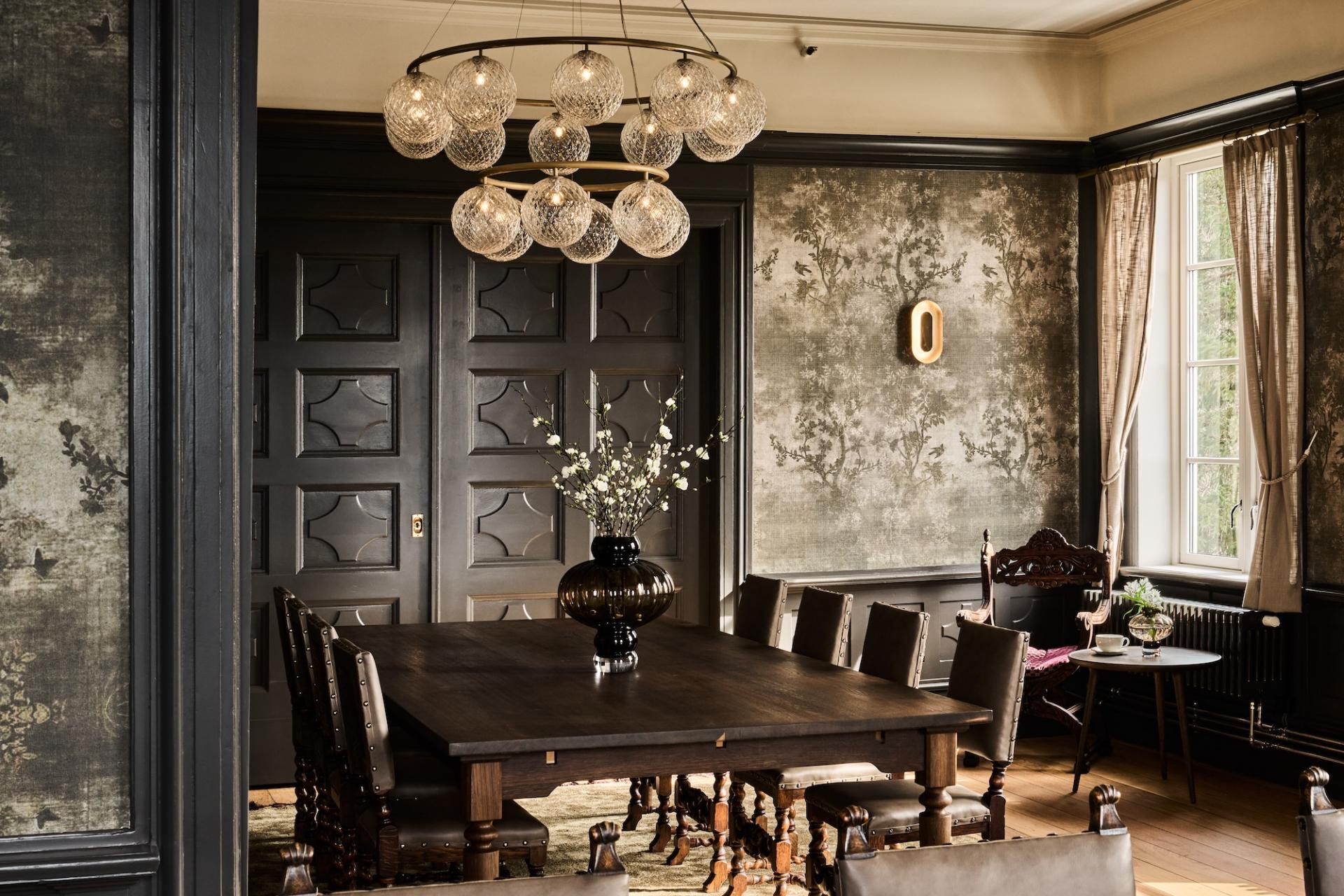 Inside Fløirestauranten, a Century-Old Restaurant Brought Back to Life