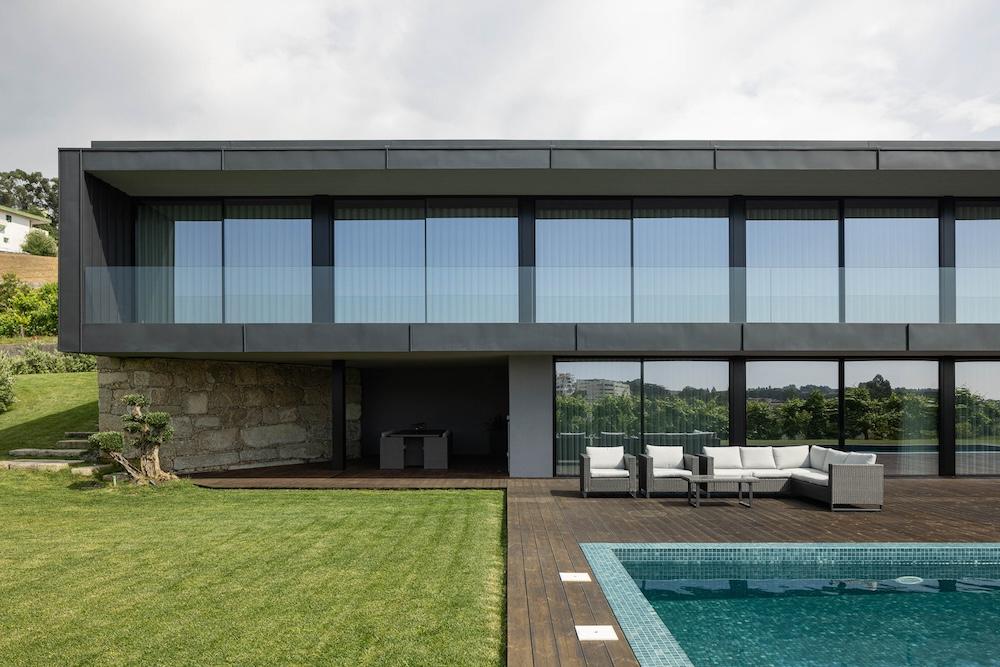 This 4,200 Sq.ft. Portuguese Home is a Study In Balance