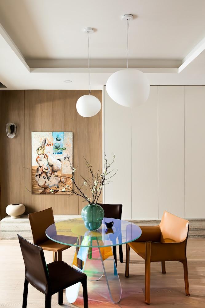 Small Budget, Big Impact: Inside a Cinematographer's Vancouver Home