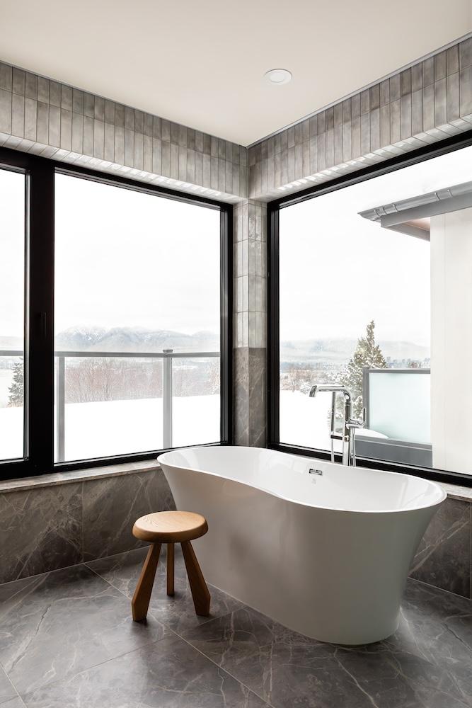 Small Budget, Big Impact: Inside a Cinematographer's Vancouver Home