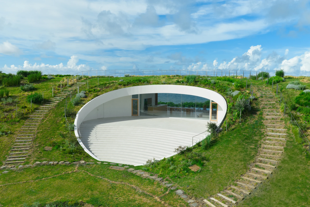由藤本壯介打造的石垣島夢幻別墅：NOT A HOTEL ISHIGAKI “EARTH